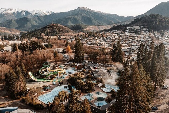 Private Day Tour Hanmer Springs including Entry to Hot pools